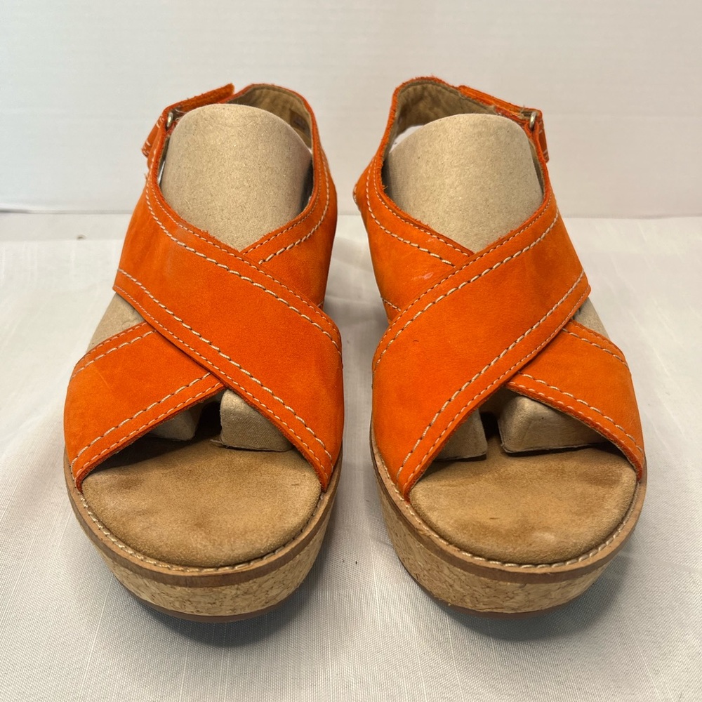 Clarks Orange Women's Sandals. Size 8.5